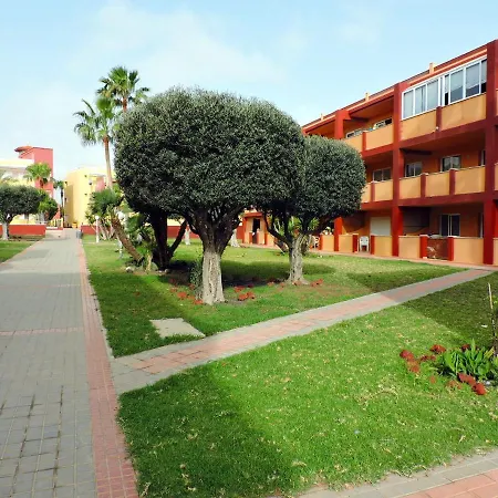 Residencial La Caleta / Fuerteventura * La Oliva